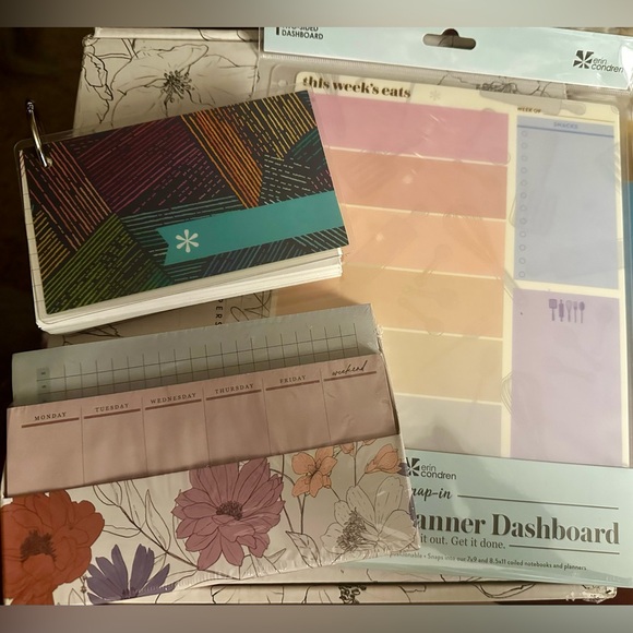 Erin Condren Bundle: Weekly Meal Planner, Index Cards, & In Bloom Sticky Notes - Picture 1 of 12